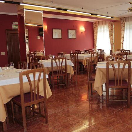 Hotel Penagrande Cangas De Narcea Bagian luar foto