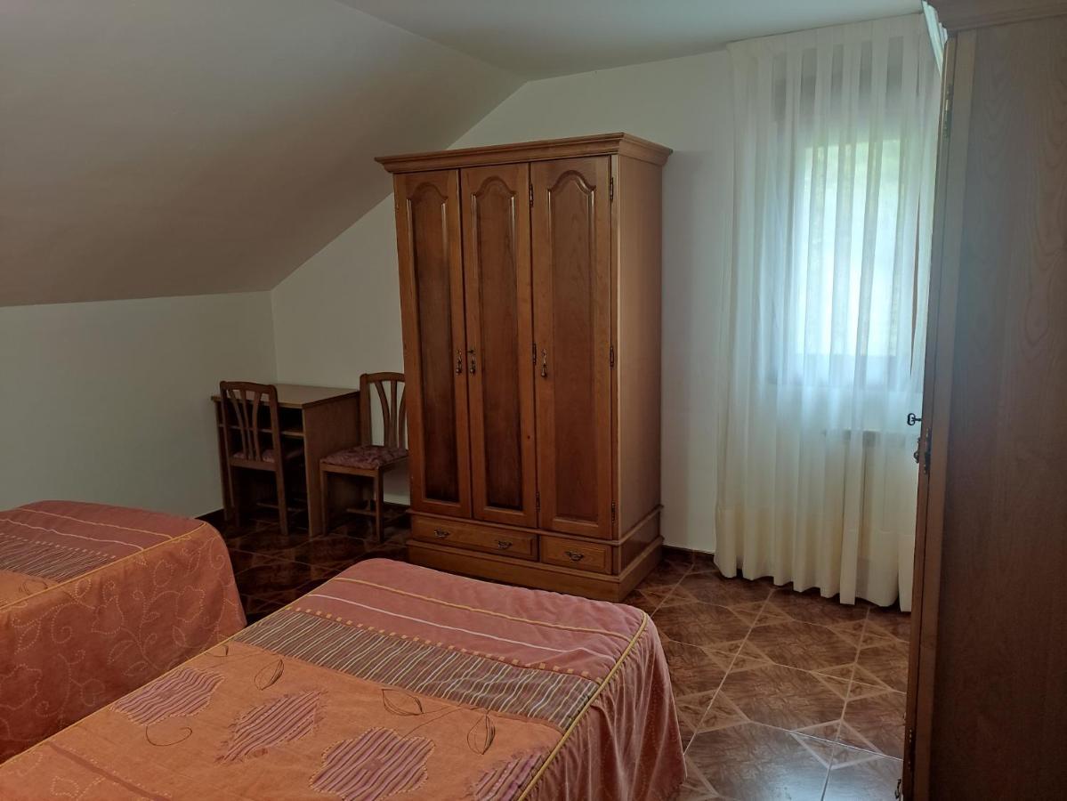 Hotel Penagrande Cangas De Narcea Bagian luar foto