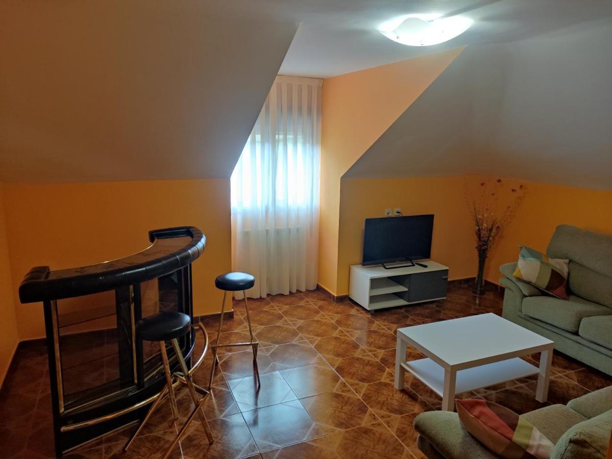 Hotel Penagrande Cangas De Narcea Bagian luar foto