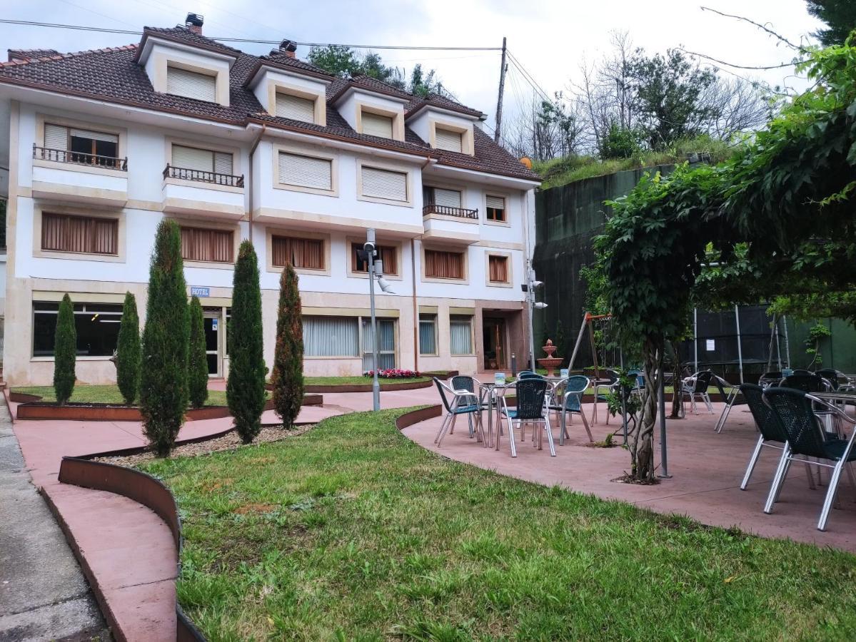 Hotel Penagrande Cangas De Narcea Bagian luar foto