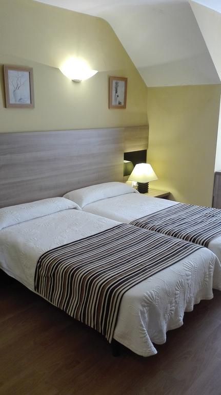Hotel Penagrande Cangas De Narcea Bagian luar foto