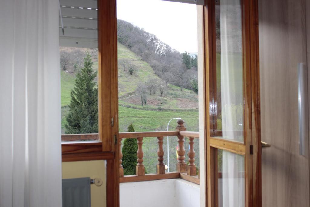 Hotel Penagrande Cangas De Narcea Bagian luar foto