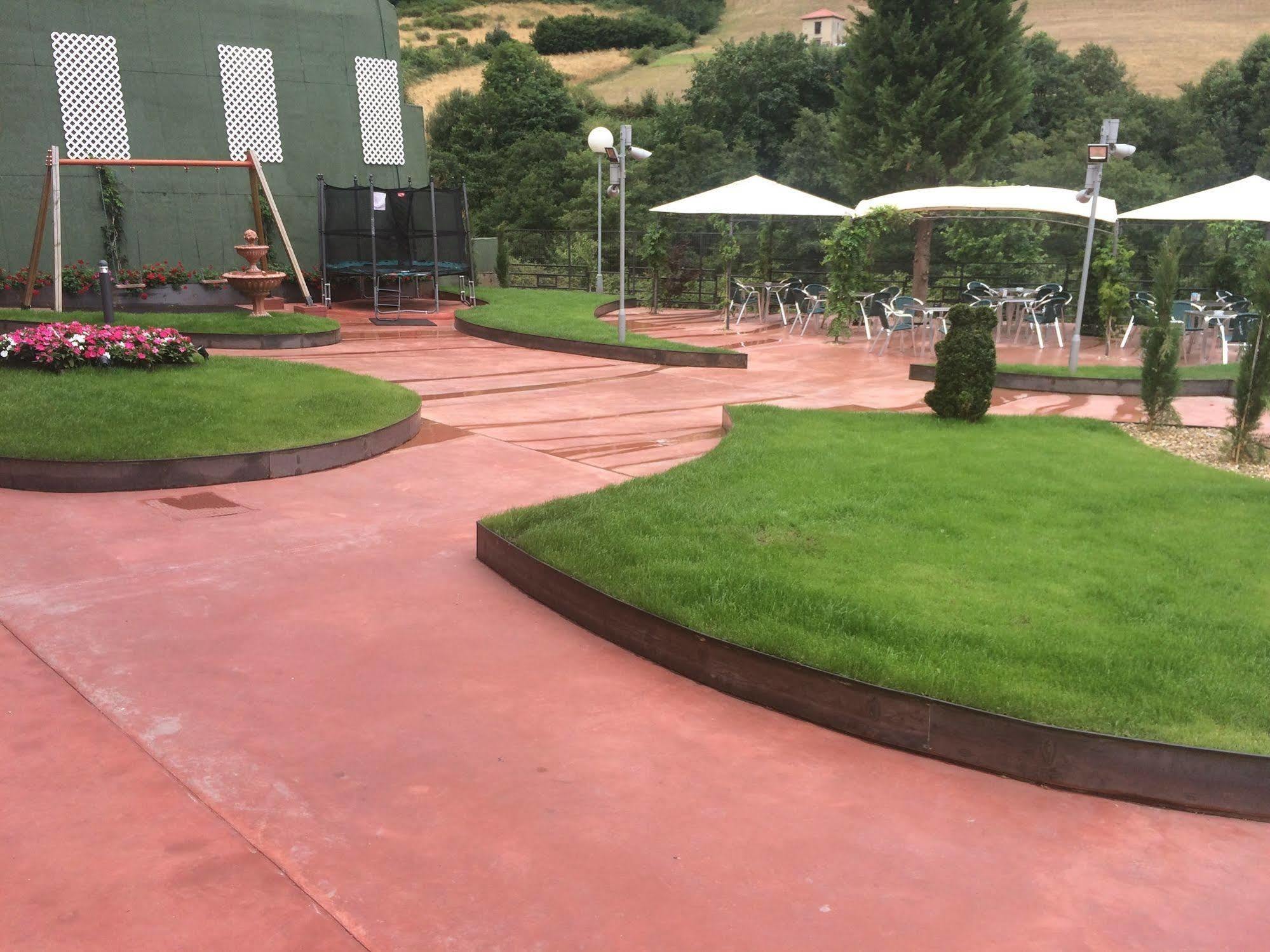 Hotel Penagrande Cangas De Narcea Bagian luar foto